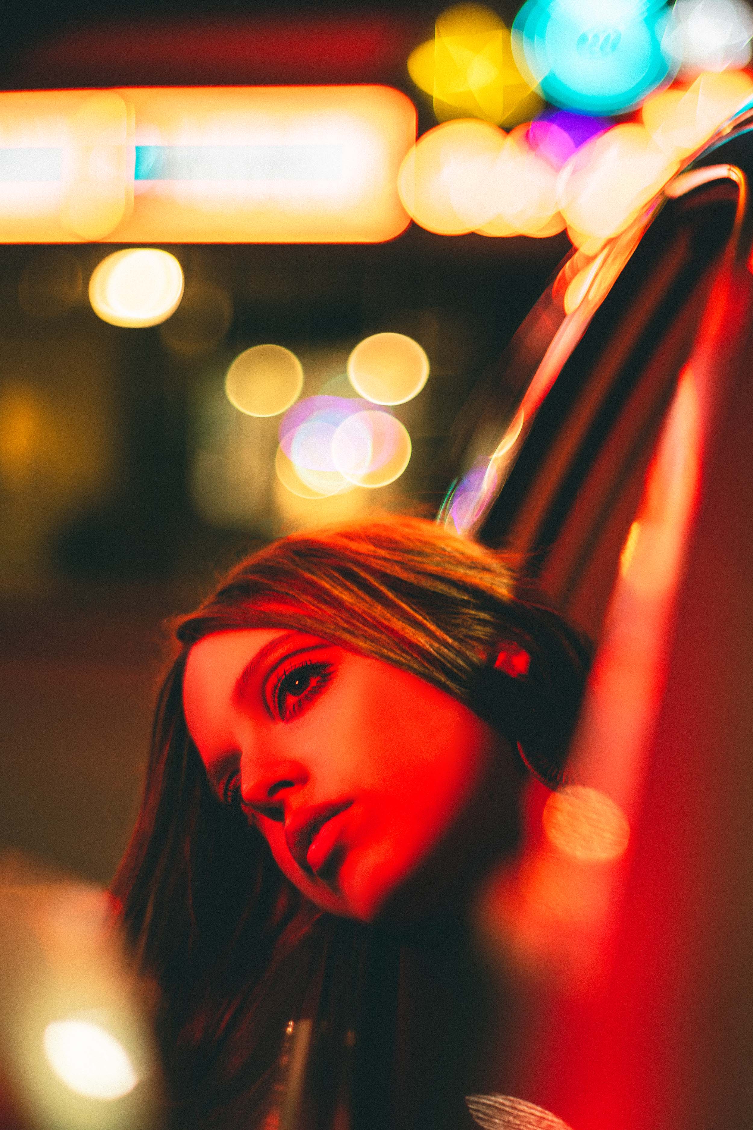 Cinematic Portraits with Vintage Flair by a Movie Theater — photograph 23 of 35